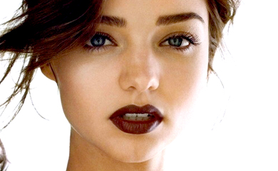Celeb Look Of The Day: Goth Lips