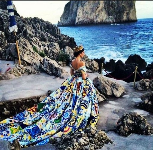 Stå op i stedet Whirlpool Billedhugger Dolce & Gabbana's Alta Moda: The Most Exclusive Fashion Show In The World