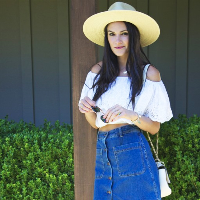 Button Up : The Skirt That Stole Summer