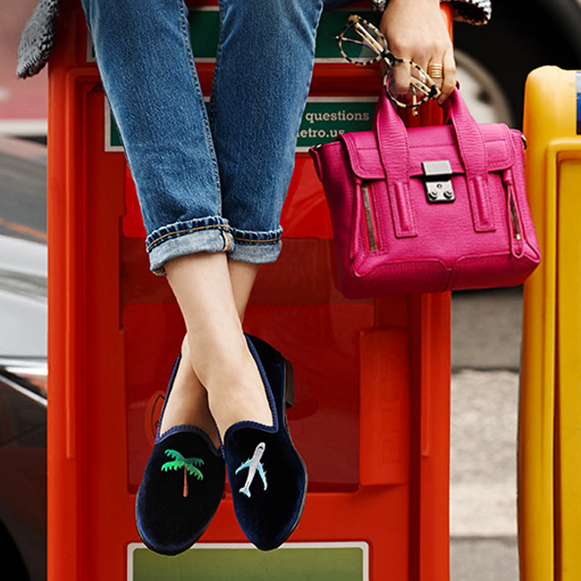 Del Toro Emoji Slippers Are Having A Seriously Fun Fashion Moment