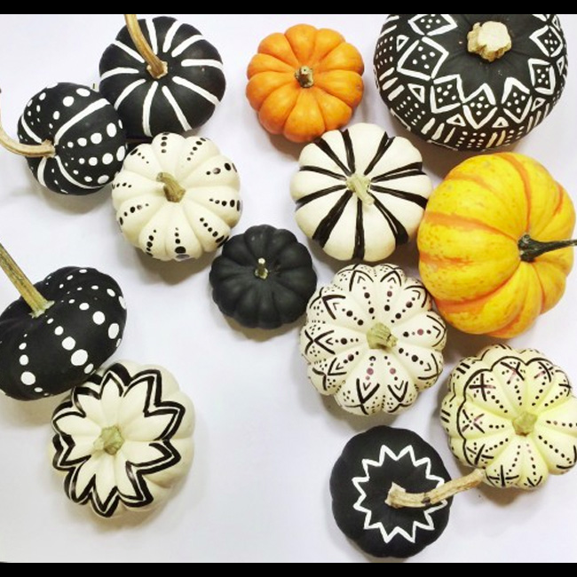 DIY Black & White Fashion Pumpkins