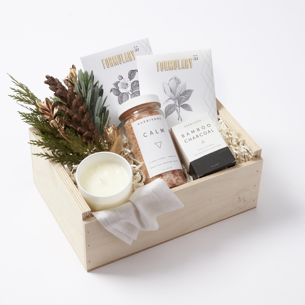 5 Holiday Hosting Gifts That Are Sure To Get You Invited Back