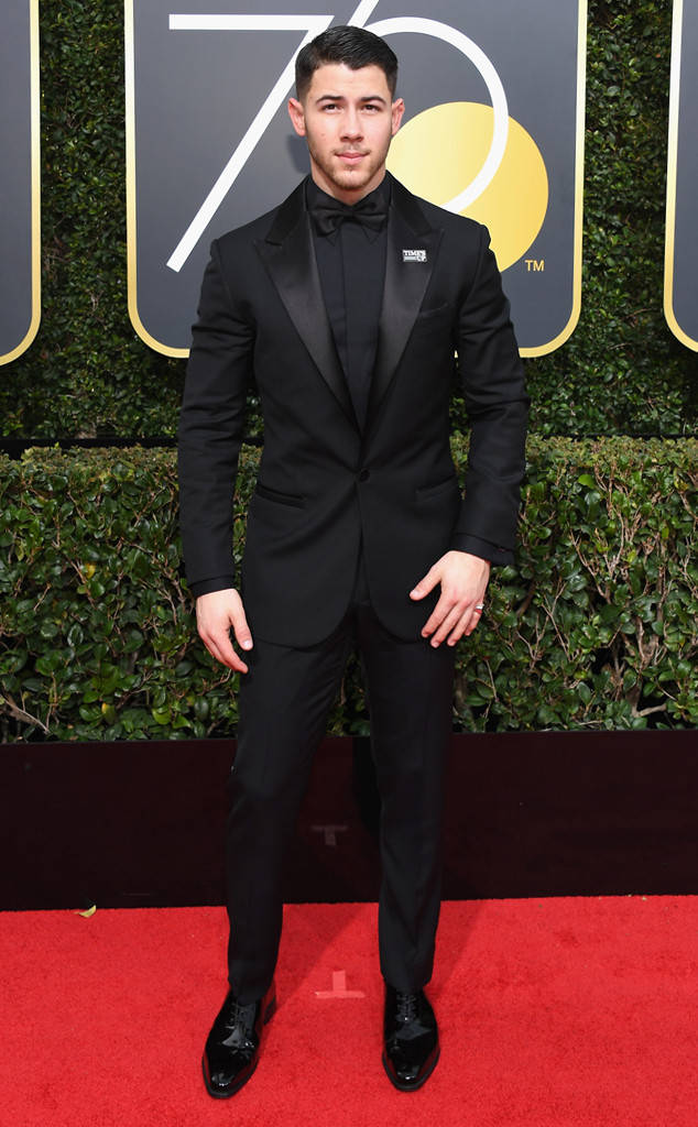 634x1024 180107154656 634 red carpet fashion 2018 golden globe awards nick jonas