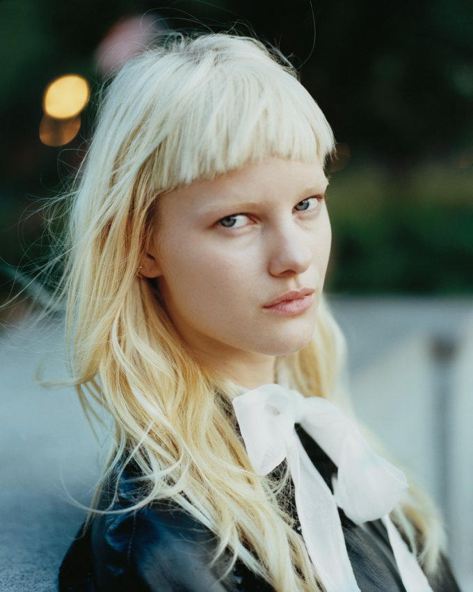 Beauty: Short Bangs Are The New Thing