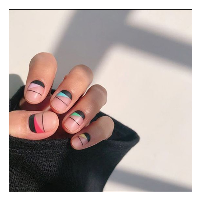 Minimalist Nail Trends Are Back